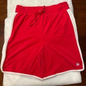 Juicy terrycloth shorts size XL NWT in hot pink‎